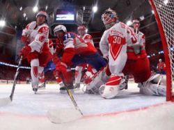 Хоккей: Норвегия опережает Чехию на чемпионате мира

